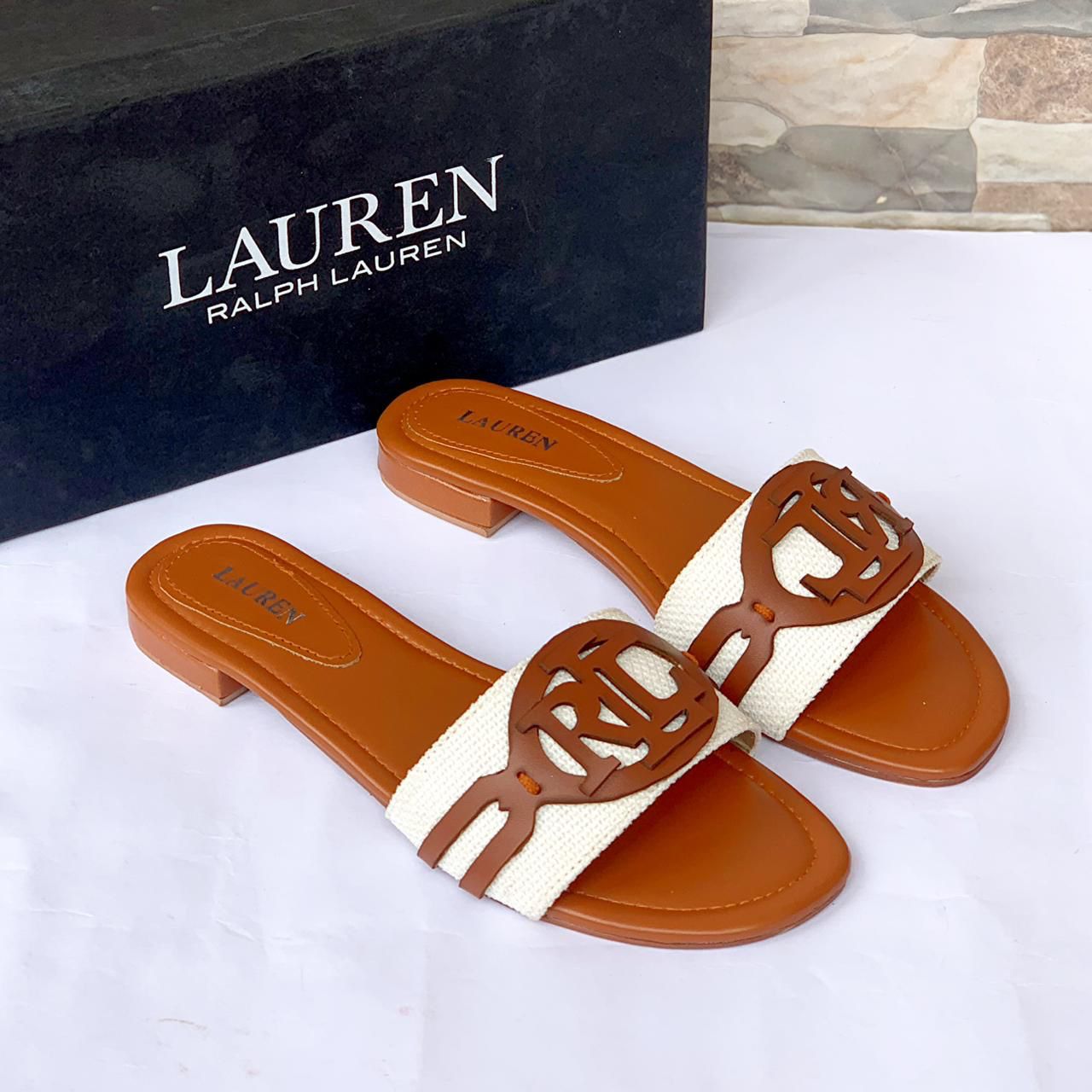 LAURAN (BROWN)