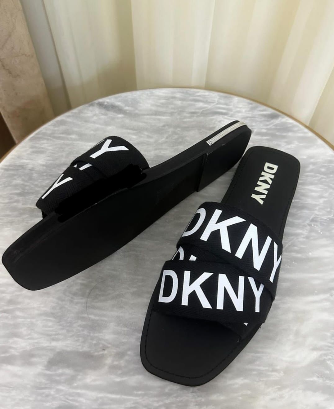 DKNY PREMIUNM